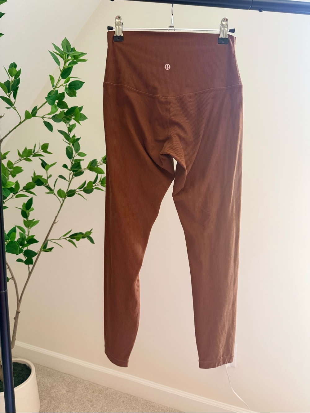 Lululemon: Ribbed High-Waist Leggings - Chestnut Brown - Picture 10 of 10